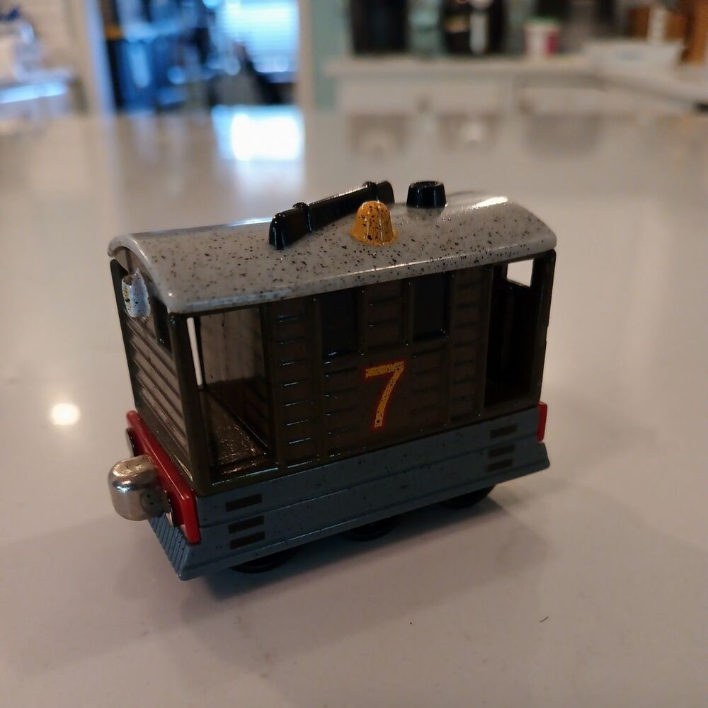 Vintage Thomas & Friends Take Along Toby #7 Diecast Train Learning Curve 2002